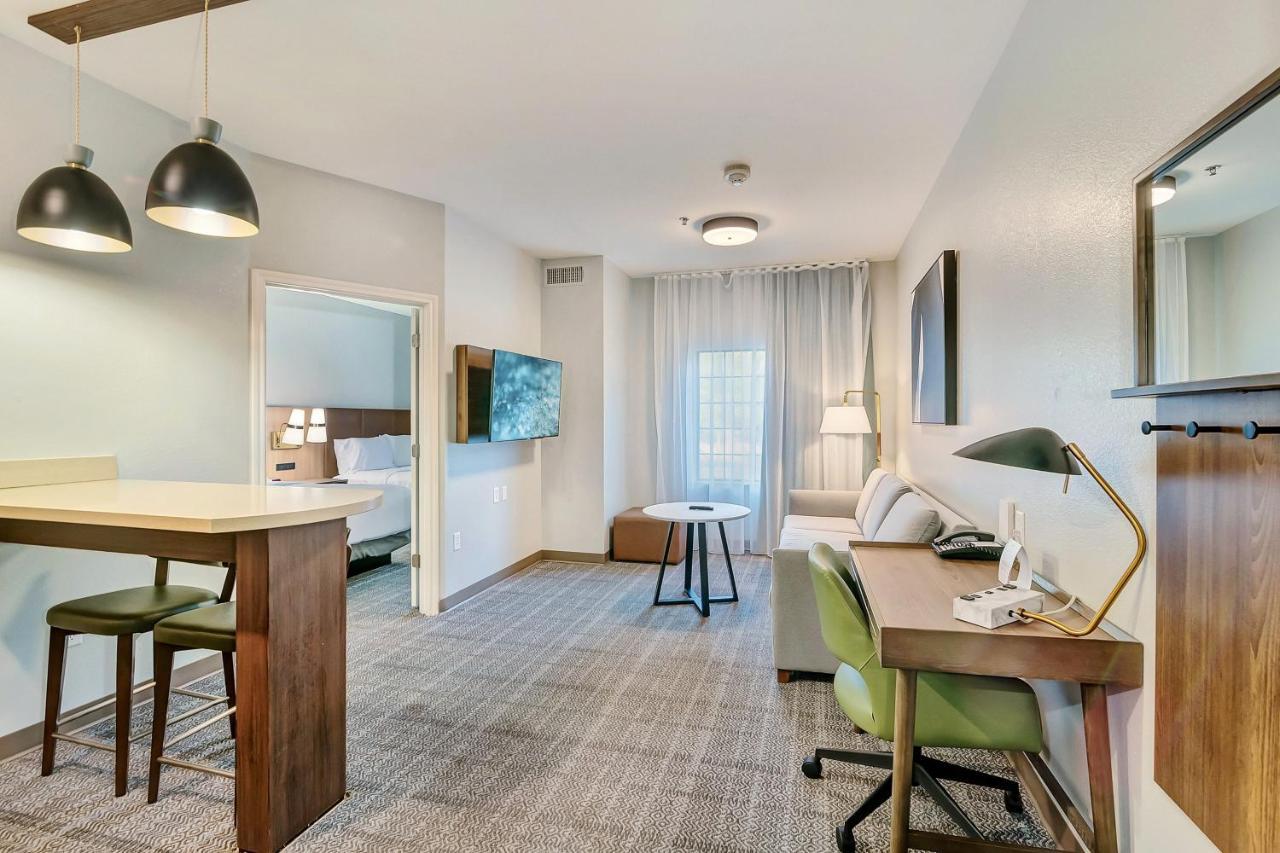 Staybridge Area By Ihg Hotel