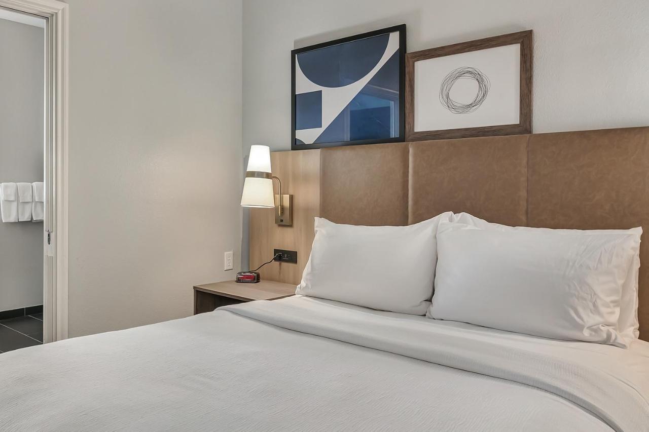 Hotel Staybridge Area By Ihg