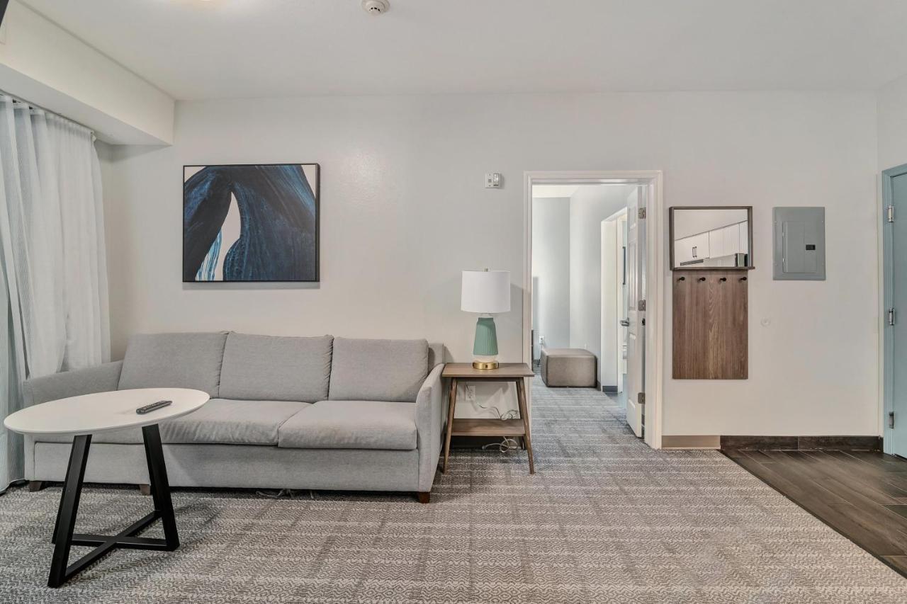 Staybridge Area By Ihg 3*