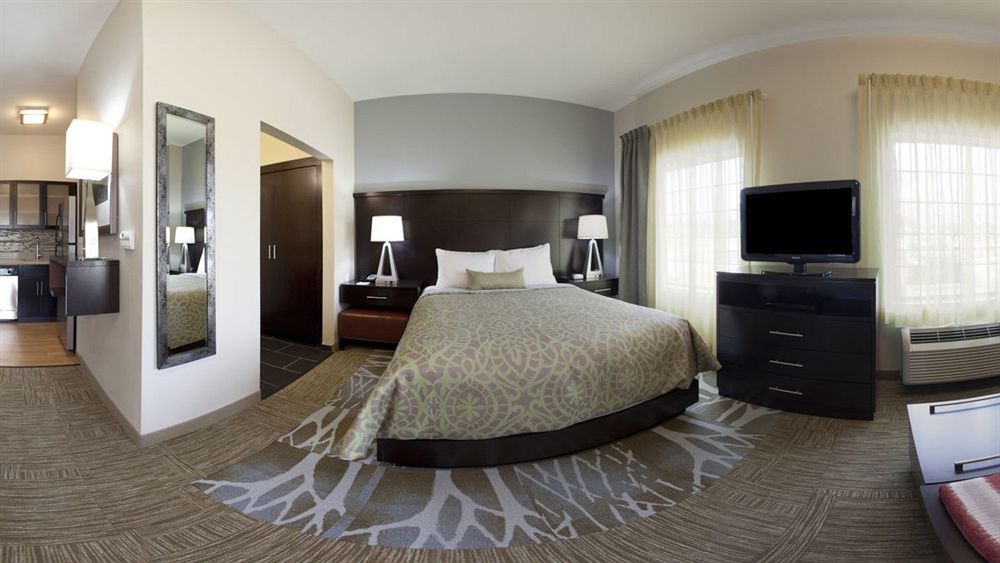 Staybridge Area By Ihg 3*