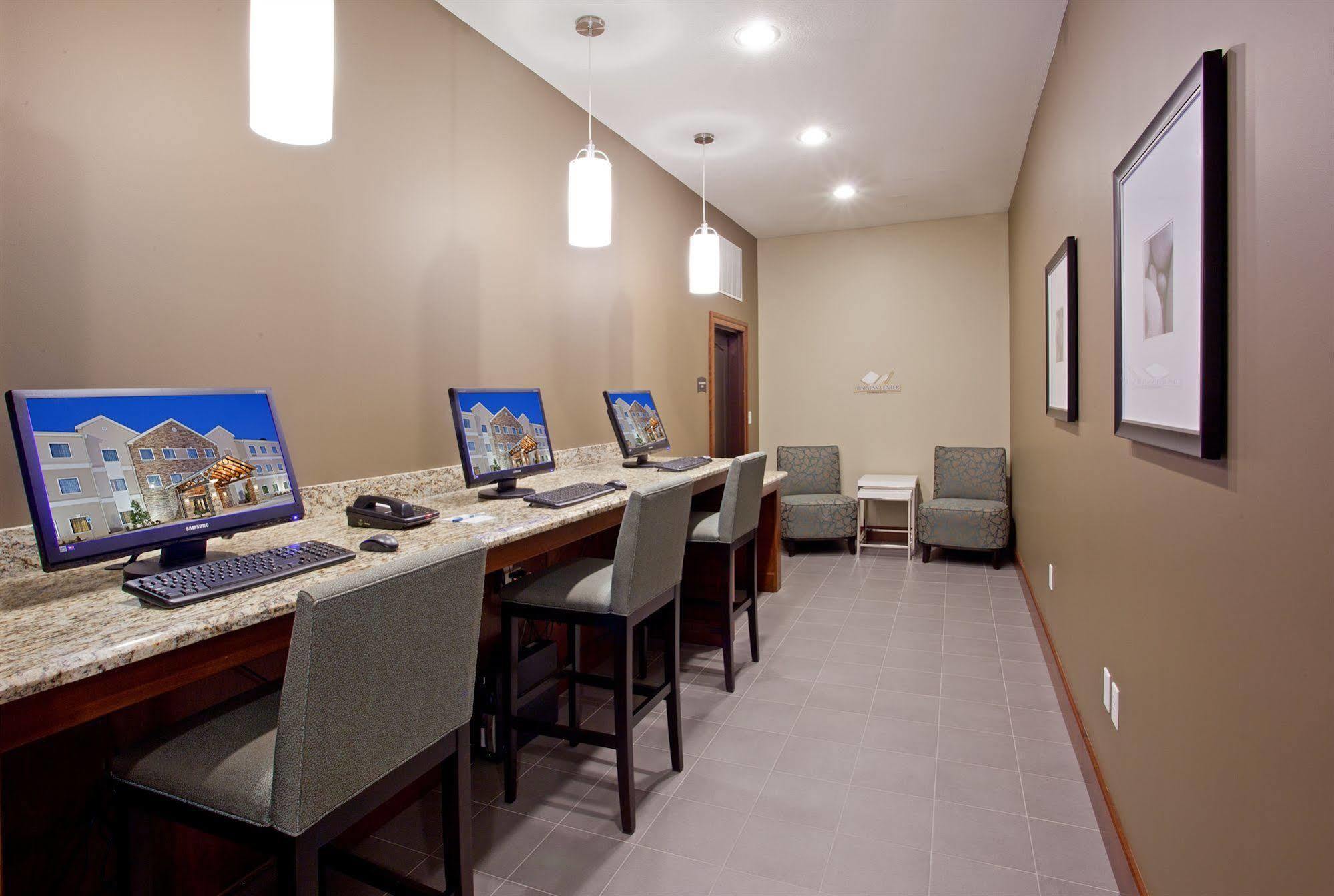 Hotel Staybridge Area By Ihg